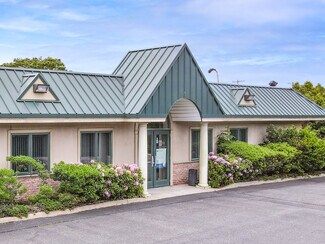 Plus de détails pour 55 Veterans Memorial Hwy, Commack, NY - Bureau à louer