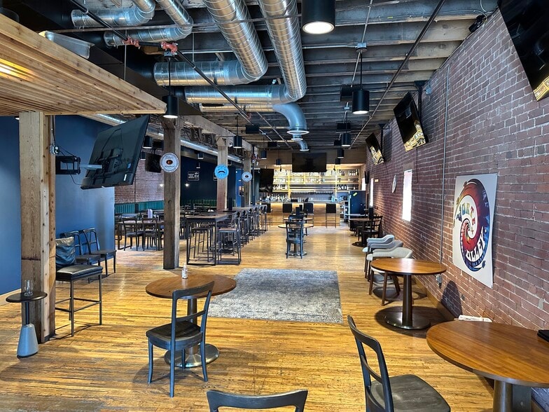 121 E Sheridan Ave, Oklahoma City, OK for lease - Interior Photo - Image 3 of 7