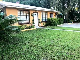 Plus de détails pour 311 N Summit St, Crescent City, FL - Vente au détail à vendre