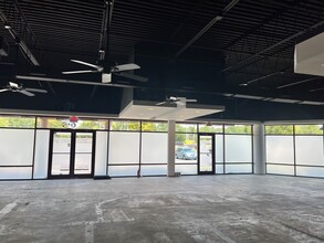 5400-5412 S Miami Blvd, Durham, NC for lease Interior Photo- Image 2 of 7