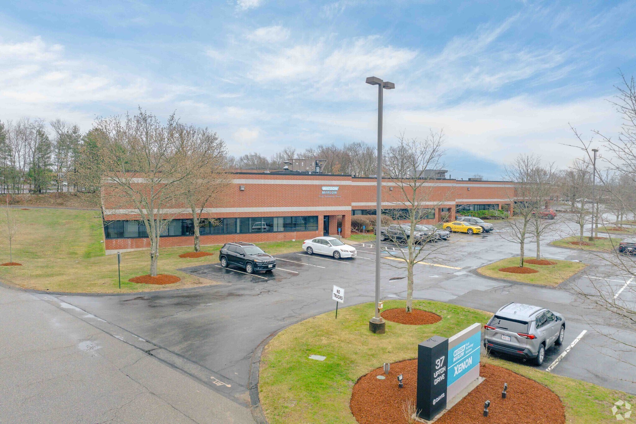 37 Upton Dr, Wilmington, MA à louer Photo principale- Image 1 de 17