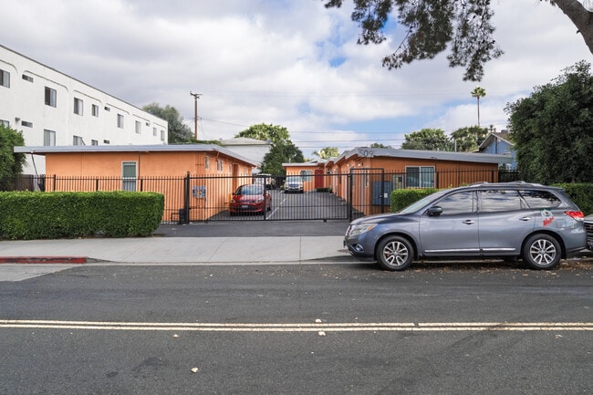 More details for 509 Hyde Park Pl, Inglewood, CA - Multifamily for Auction