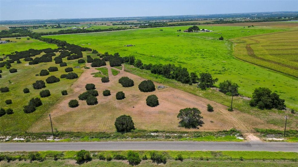 562 Cr 154 Rd, Georgetown, TX à vendre - Photo du bâtiment - Image 3 de 8