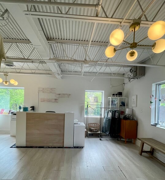 749 Moreland Ave SE, Atlanta, GA for lease - Interior Photo - Image 2 of 20