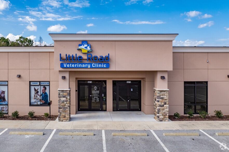 5083 Little Rd, New Port Richey, FL for lease - Building Photo - Image 3 of 5