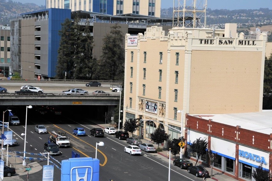 3401 Piedmont Ave, Oakland, CA for lease - Building Photo - Image 3 of 14