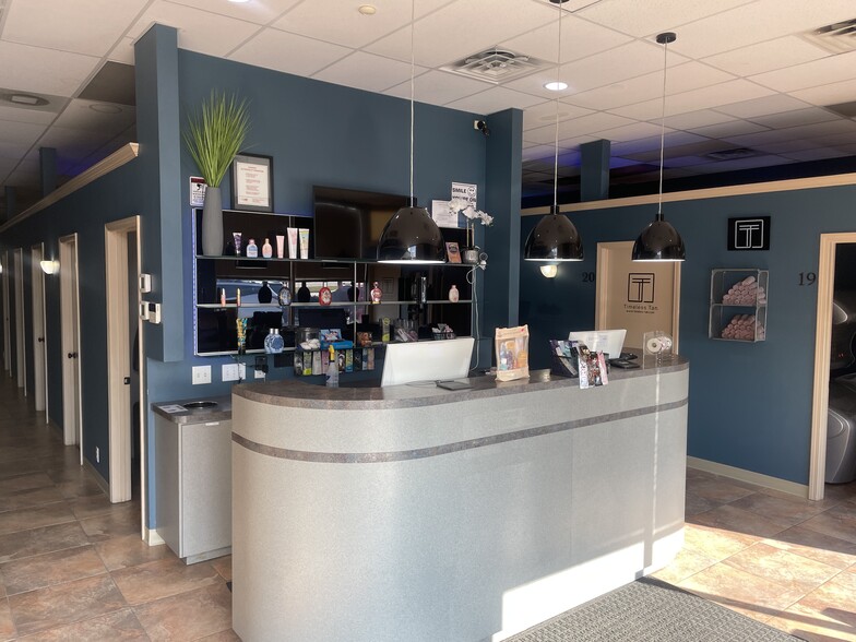 4930 SE 14th St, Des Moines, IA à louer - Photo du bâtiment - Image 2 de 12