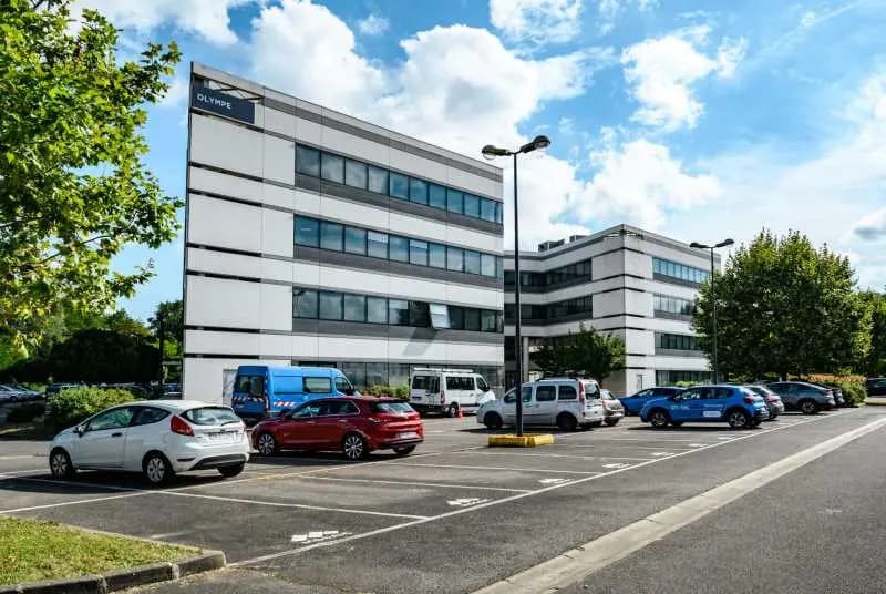 101 Rue Du Pelvoux, Évry-Courcouronnes for lease - Building Photo - Image 3 of 23