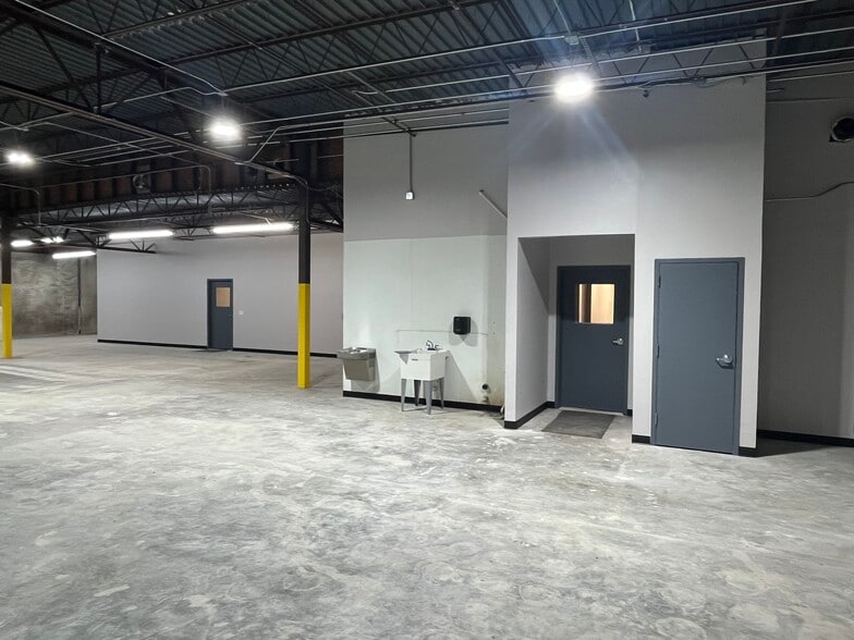 723 N Ann Arbor Ave, Oklahoma City, OK for lease - Interior Photo - Image 3 of 7