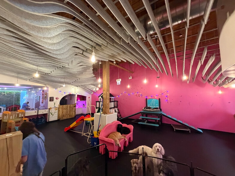 819-823 W Eastman St, Chicago, IL for lease - Interior Photo - Image 2 of 19