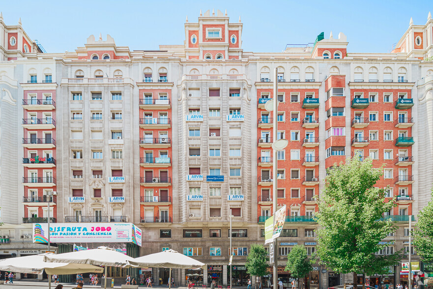 Calle Gran Vía, 57, Madrid, Madrid à louer - Photo principale - Image 1 de 10