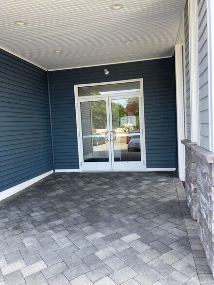 49 Boston Post Rd, Waterford, CT à louer - Photo intérieure - Image 3 de 11