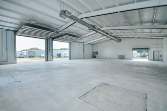 13102 N Navarro St, Victoria, TX for sale Interior Photo- Image 1 of 10