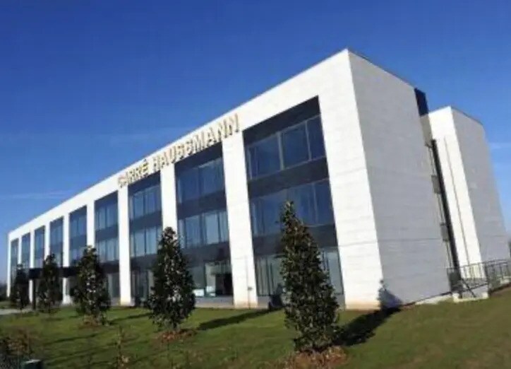 10 Allée De La Connaissance, Lieusaint à louer - Photo du bâtiment - Image 2 de 6