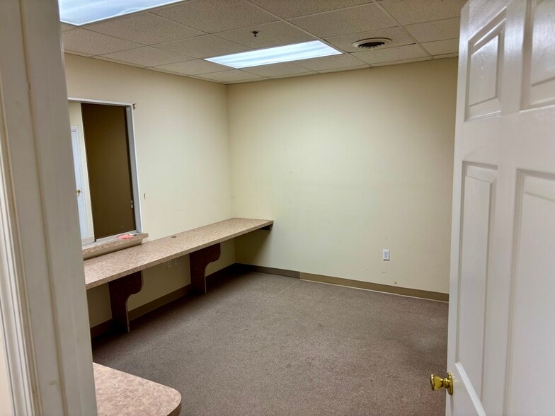 349 E Pulaski Hwy, Elkton, MD for lease - Building Photo - Image 3 of 23