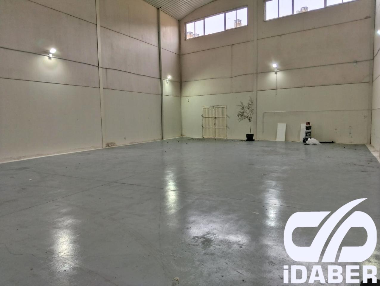 Industrial in Yeles, Toledo for lease Primary Photo- Image 1 of 2
