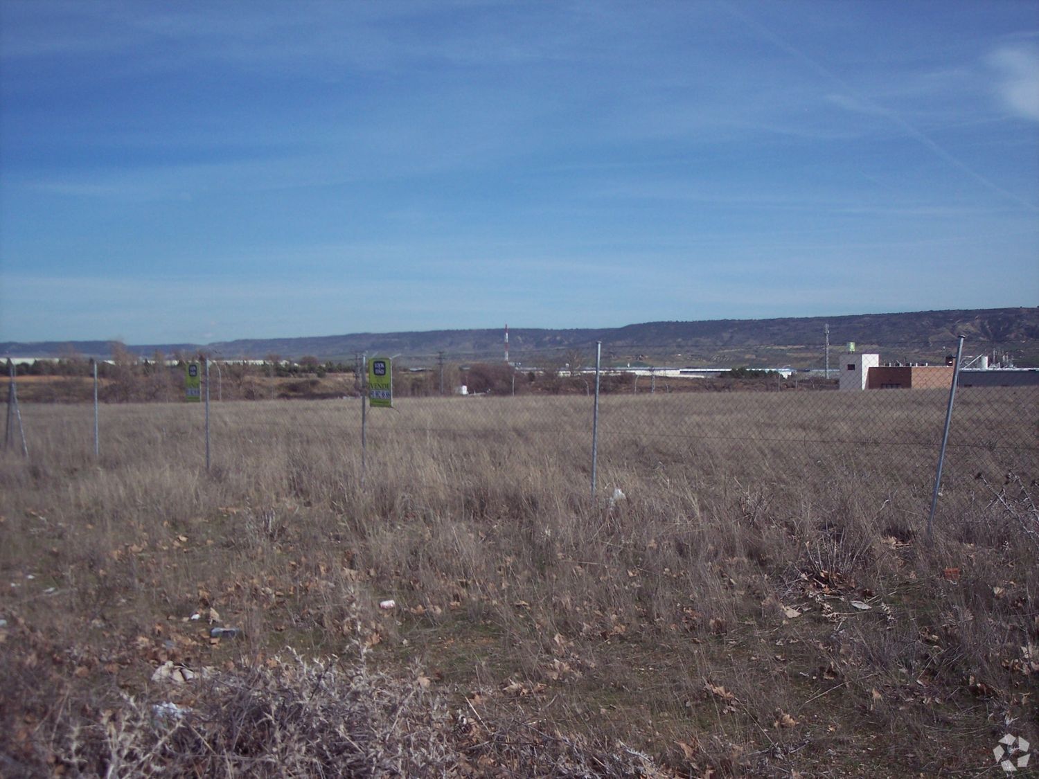Conjunto de dos solares portefeuille de 2 propriétés à vendre sur LoopNet.ca Photo principale- Image 1 de 3