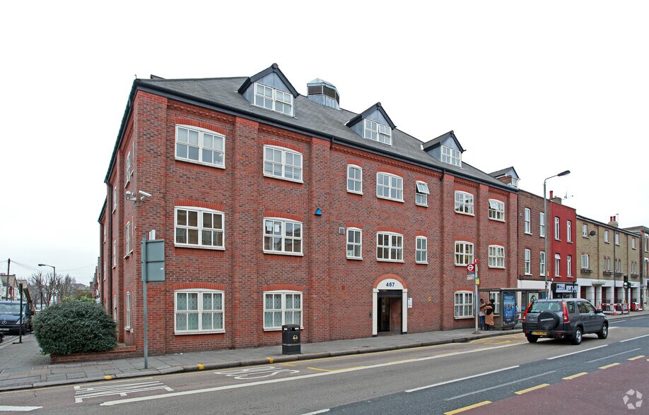 467-477 Garratt Ln, Londres à vendre - Photo principale - Image 1 de 1