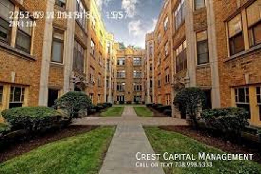 2253 W 111th St, Chicago, IL à vendre - Photo du bâtiment - Image 2 de 4