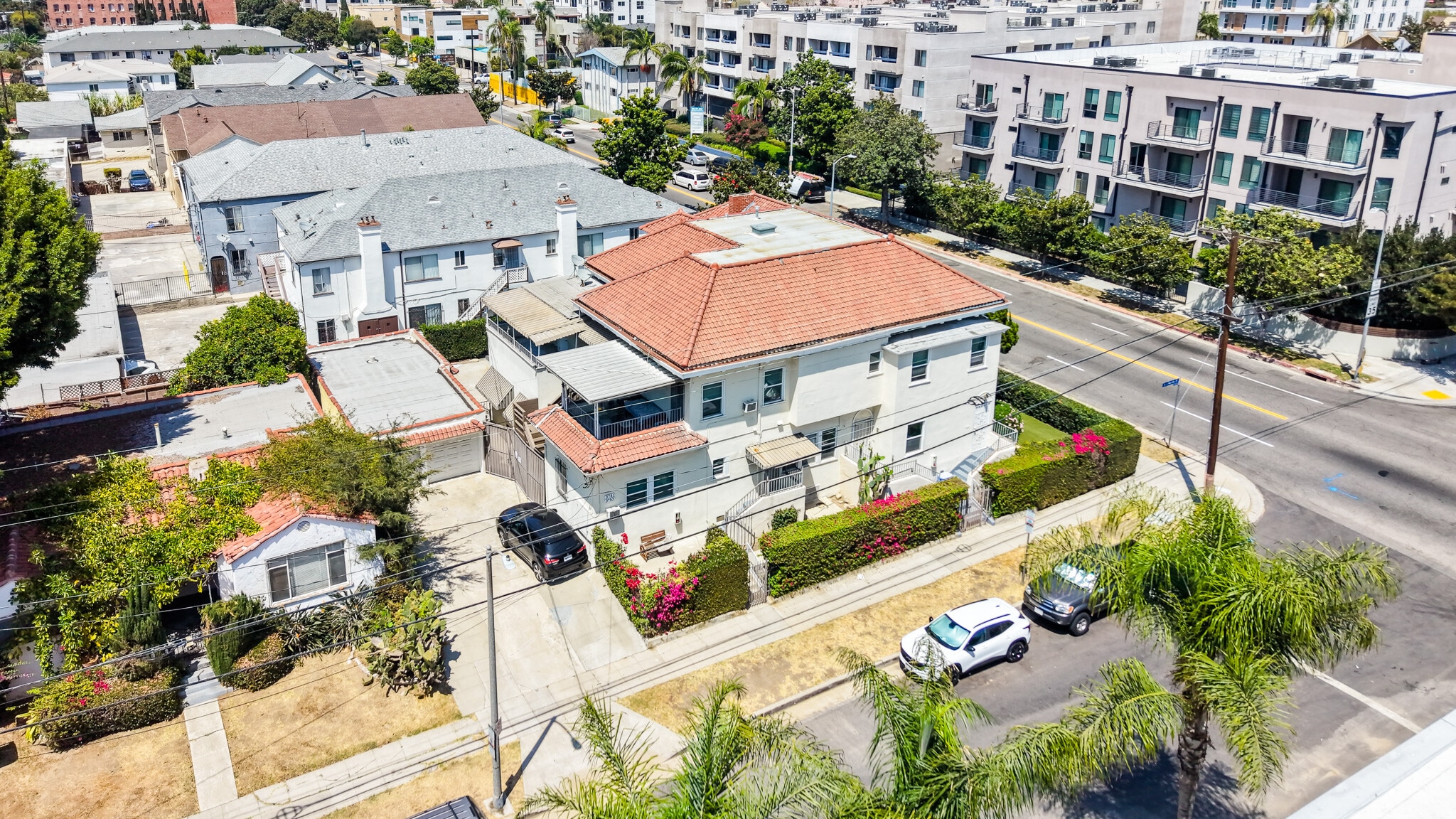 939 S Wilton Pl, Los Angeles, CA à vendre Photo du bâtiment- Image 1 de 34