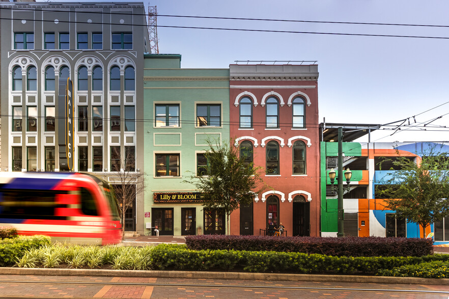 108 Main St, Houston, TX for sale - Building Photo - Image 1 of 1