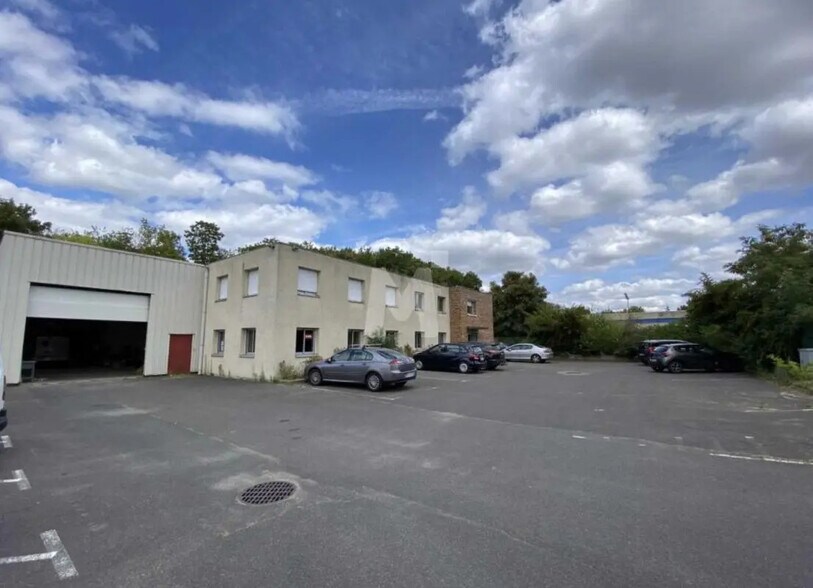 Bureau dans Bondoufle à louer - Photo du bâtiment - Image 2 de 10