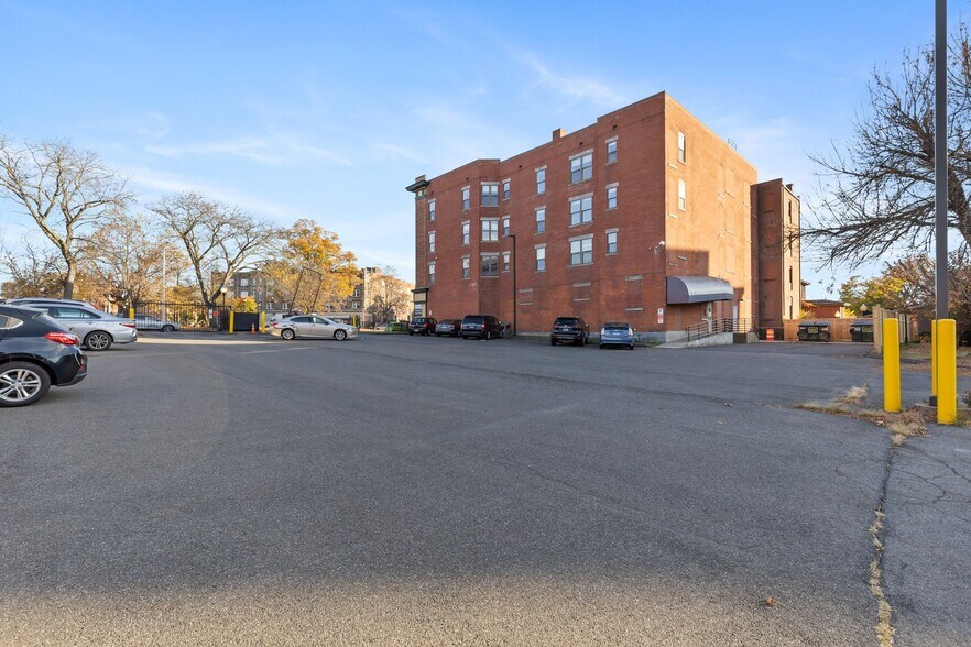 19-25 Main St, Hartford, CT à vendre - Photo du bâtiment - Image 3 de 69