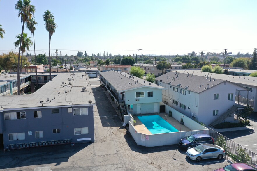 9545 Flower St, Bellflower, CA for sale - Building Photo - Image 3 of 4