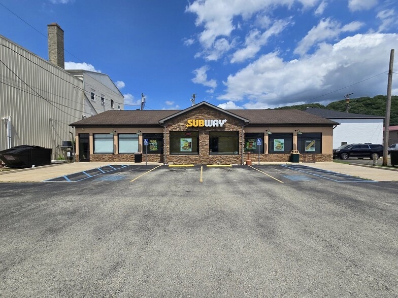 108 S Water St, Kittanning, PA for sale - Building Photo - Image 2 of 10