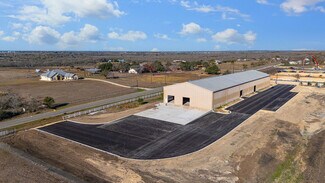 Plus de détails pour 3411 FM465, Seguin, TX - Industriel à louer