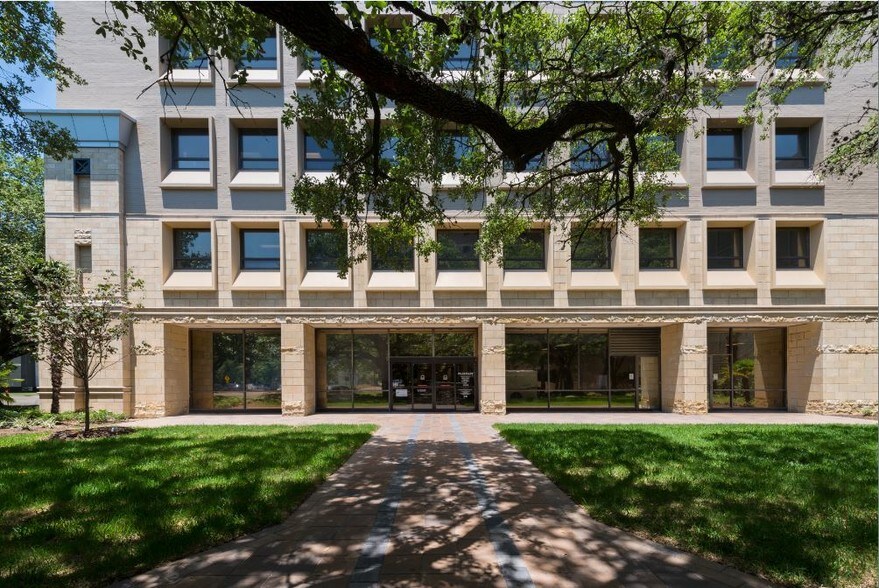 1213 Hermann Dr, Houston, TX à louer - Photo du bâtiment - Image 3 de 8