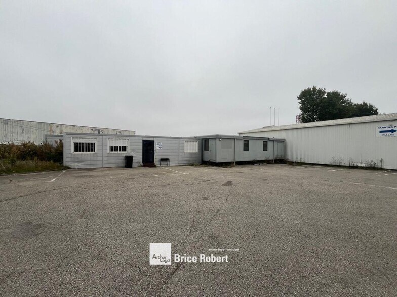 6 Rue De Lombardie, Saint-Priest for lease - Building Photo - Image 3 of 5