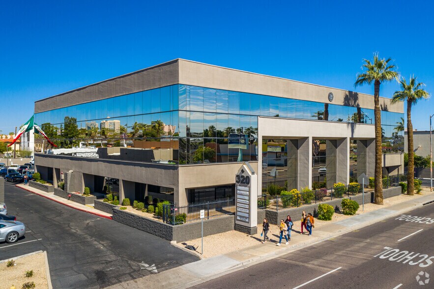 320 E McDowell Rd, Phoenix, AZ à louer - Photo du bâtiment - Image 1 de 8