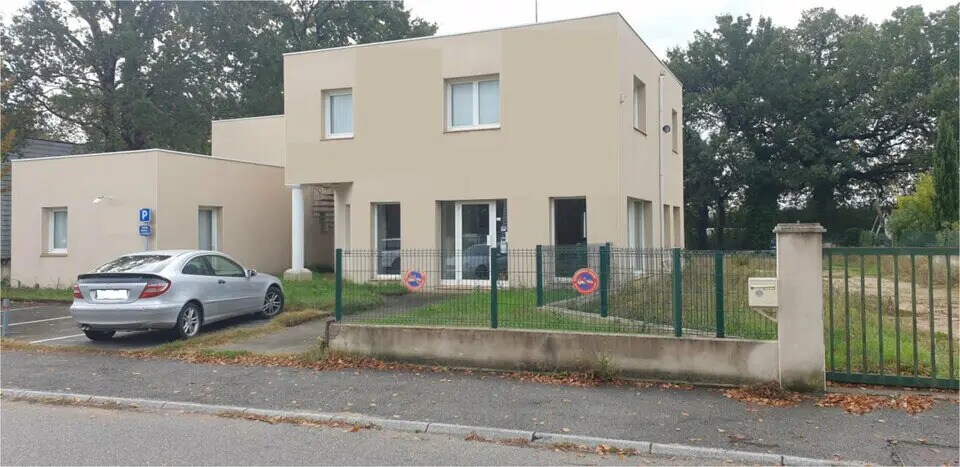 Flex in Avignon for lease - Building Photo - Image 3 of 10