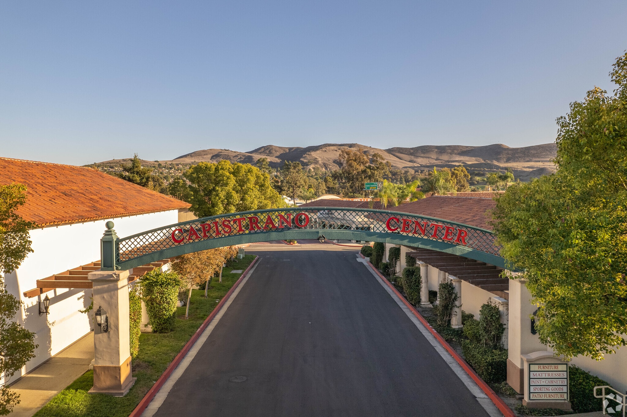 31894-31896 Plaza Dr, San Juan Capistrano, CA à louer Photo du bâtiment- Image 1 de 8