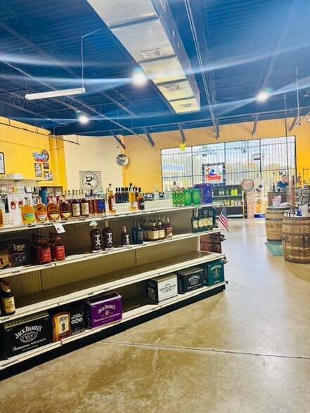 10100 West Rd, Houston, TX à louer - Photo du bâtiment - Image 2 de 6