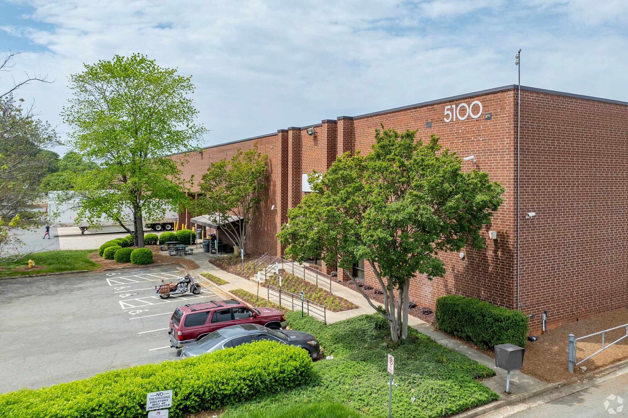 5100 W WT Harris Blvd, Charlotte, NC à louer Photo principale- Image 1 de 19
