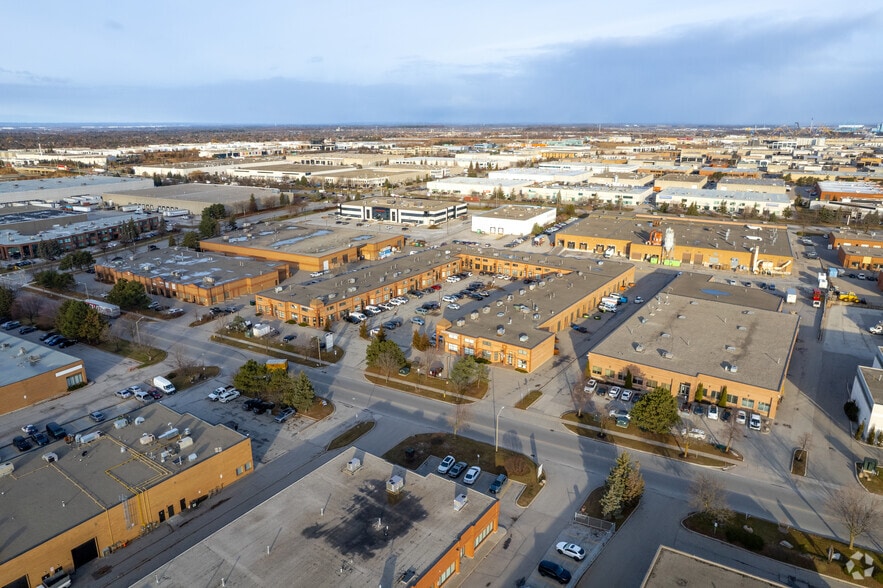 160 Applewood Cres, Vaughan, ON for lease - Aerial - Image 2 of 3