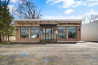 Plus de détails pour 687 New Loudon Rd, Latham, NY - Commerce de détail à vendre