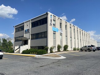 Plus de détails pour 57 W Timonium Rd, Timonium, MD - Bureau, Bureau/Commerce de détail à louer