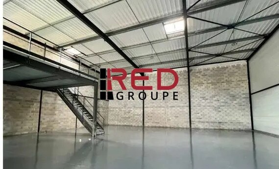 Industriel dans Signes à louer - Photo du bâtiment - Image 2 de 2