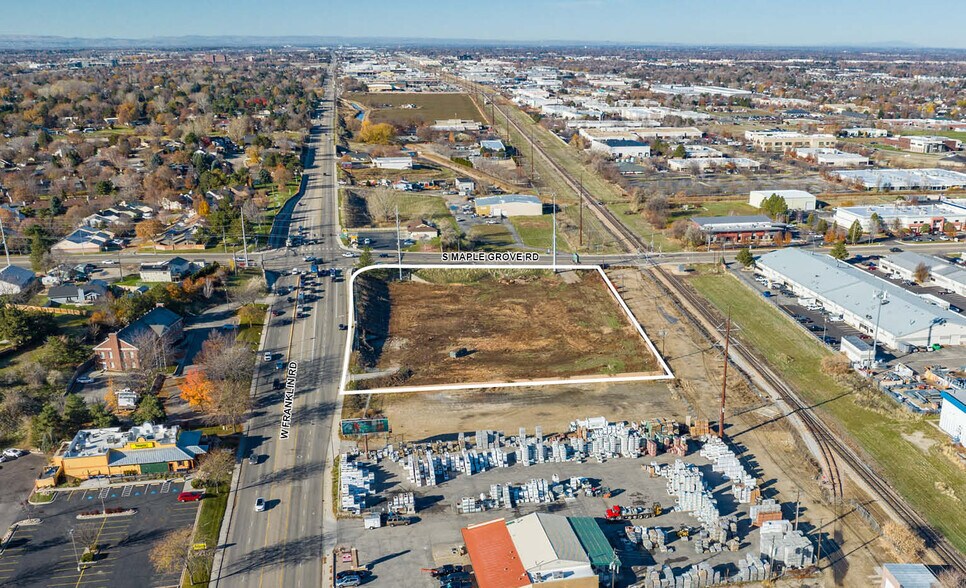 8924 W Franklin Rd, Boise, ID à vendre - Photo du bâtiment - Image 3 de 7