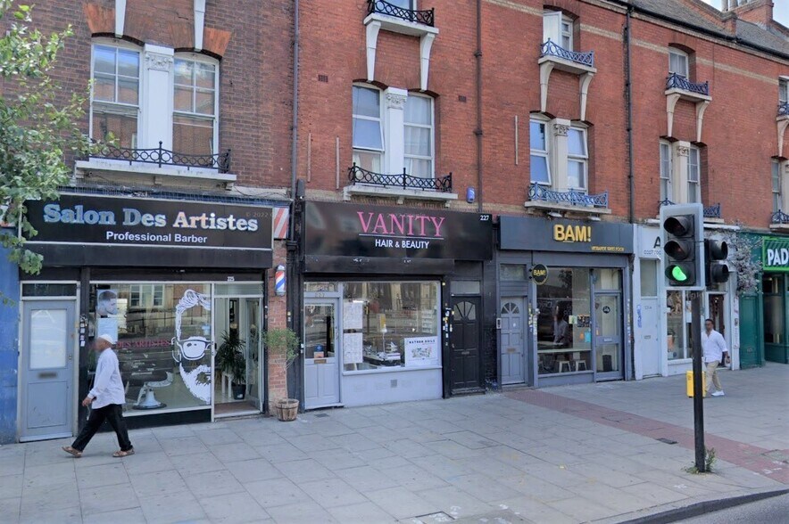 227-227A Holloway Rd, Londres à louer - Photo du bâtiment - Image 3 de 6