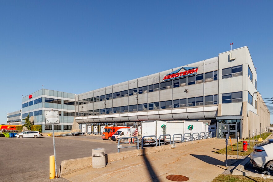 800 Boul Stuart-Graham S, Dorval, QC à louer - Photo du bâtiment - Image 3 de 3