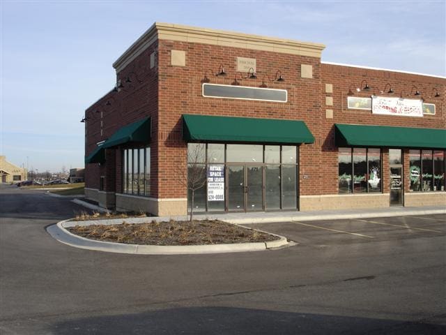 471-479 Briargate Dr, South Elgin, IL for sale - Building Photo - Image 3 of 20