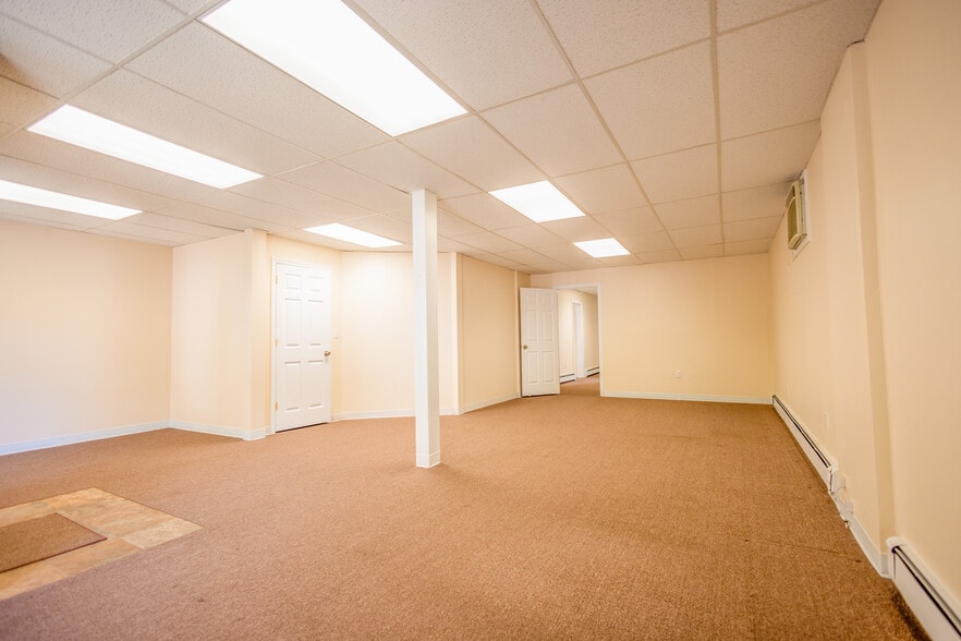 33 Union St, East Walpole, MA for lease - Building Photo - Image 2 of 31