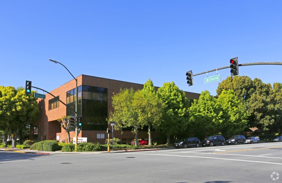 2110 Forest Ave, San Jose, CA à louer - Photo du bâtiment - Image 1 de 6