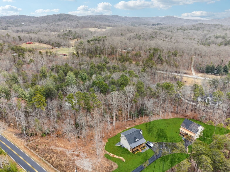 1300 Preacher Campbell Rd, Clarkesville, GA for sale - Building Photo - Image 2 of 130