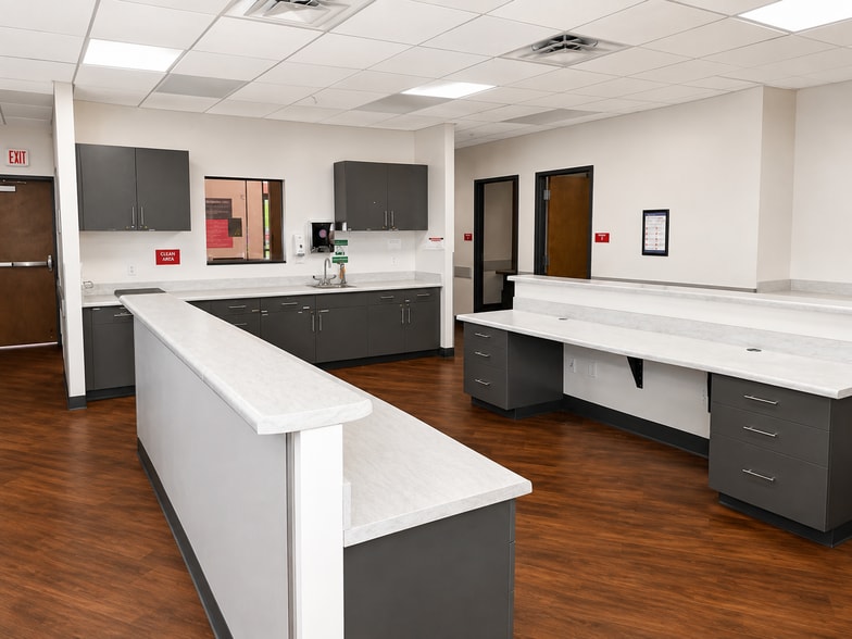 West Main St, Peru, IN for sale - Interior Photo - Image 2 of 7