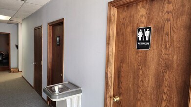 216 S 3rd St, Watertown, WI for lease Interior Photo- Image 2 of 11